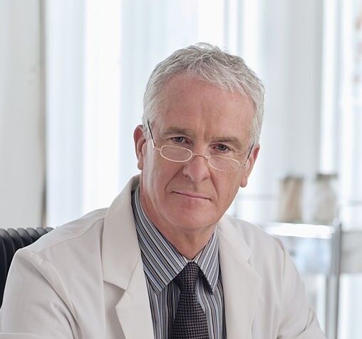 Dokter reumatoloog Thomas